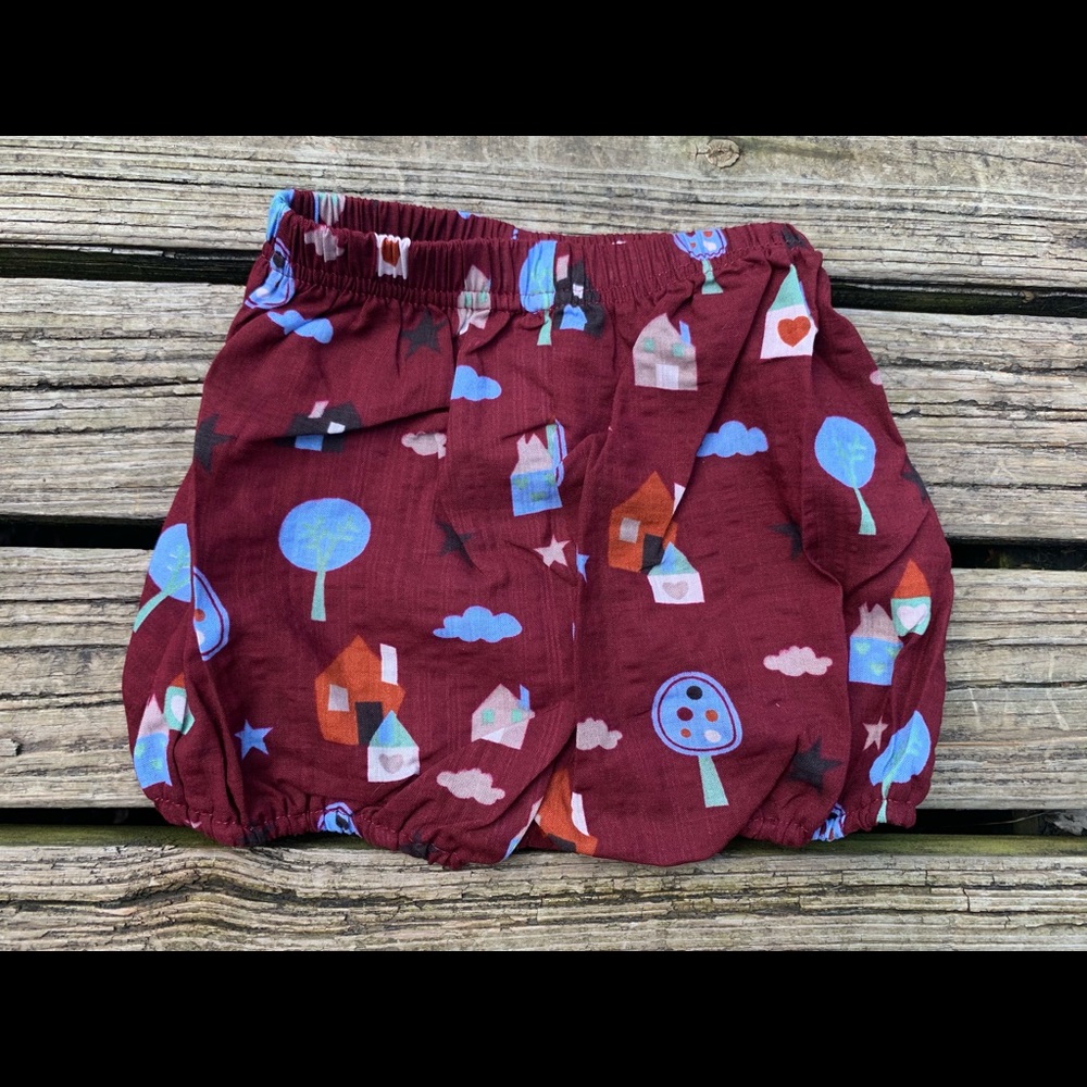 Spring Shorts - Picture 2 of 3